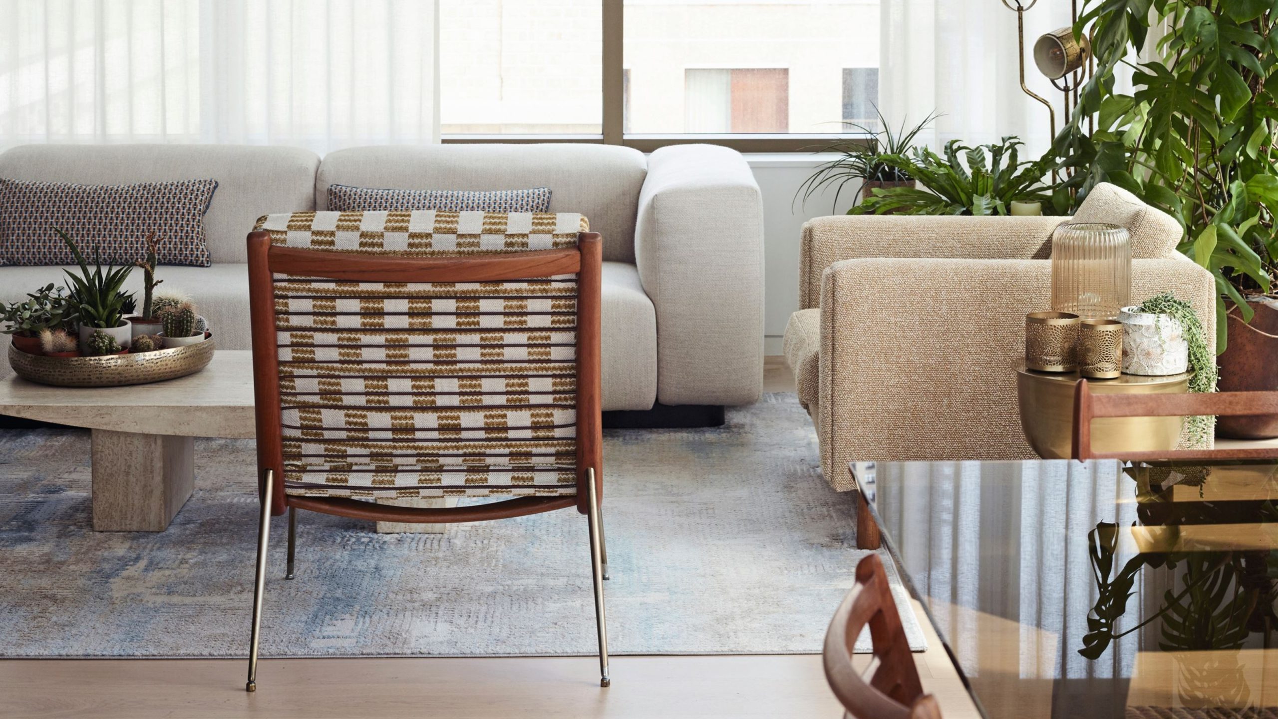 The Best Home Accessories to Match Scented Candles